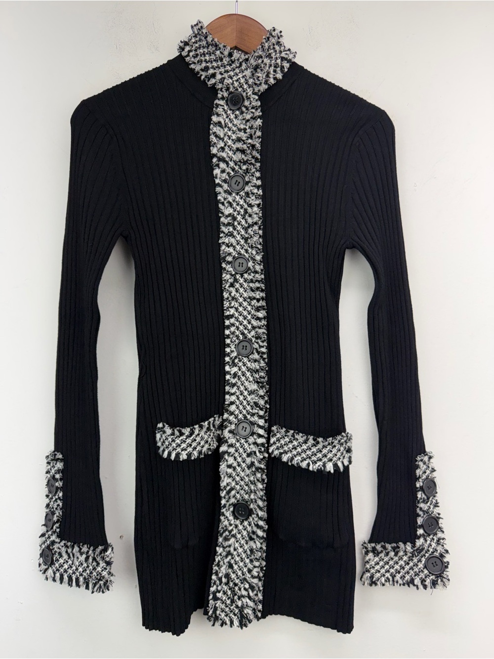 Belldini Sz Medium Women’s Black Long Sleeve Ribbed Button Front Long Cardigan